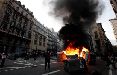 La cinco marchas independentistas colapsan las principales vías de Barcelona