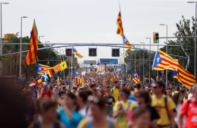 La cinco marchas independentistas colapsan las principales vías de Barcelona