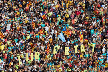 La cinco marchas independentistas colapsan las principales vías de Barcelona