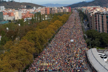 La cinco marchas independentistas colapsan las principales vías de Barcelona
