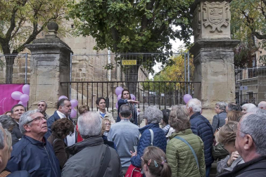 Un centenar de personas participó este sábado en la visita organizada por la Cátedra de Patrimonio y Arte Navarro de la Universidad de Navarra y Diario de Navarra