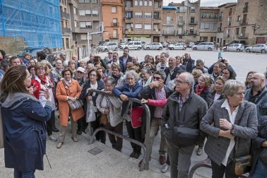 Un centenar de personas participó este sábado en la visita organizada por la Cátedra de Patrimonio y Arte Navarro de la Universidad de Navarra y Diario de Navarra