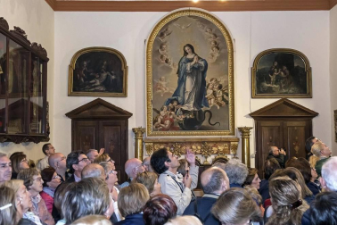 Un centenar de personas participó este sábado en la visita organizada por la Cátedra de Patrimonio y Arte Navarro de la Universidad de Navarra y Diario de Navarra