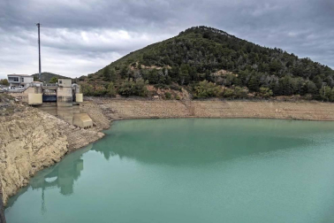 Fotos de los embalses navarros, que se encuentran al 30% de su capacidad