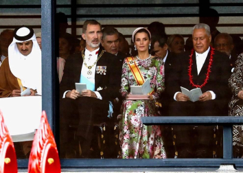 Los Reyes de España, junto a  2.000 invitados con representantes de las diversas monarquías europeas, asistieron a la ceremonia celebrada en el Palacio Imperial de Tokio este martes, 22 de octubre.