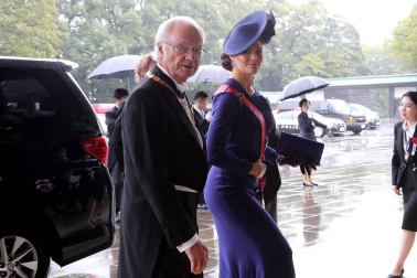 Los Reyes de España, junto a  2.000 invitados con representantes de las diversas monarquías europeas, asistieron a la ceremonia celebrada en el Palacio Imperial de Tokio este martes, 22 de octubre.