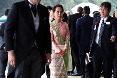 Los Reyes de España, junto a  2.000 invitados con representantes de las diversas monarquías europeas, asistieron a la ceremonia celebrada en el Palacio Imperial de Tokio este martes, 22 de octubre.