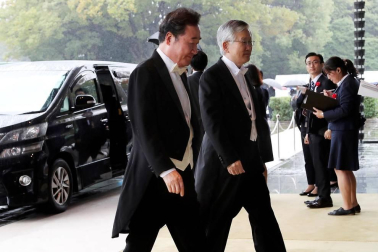 Los Reyes de España, junto a  2.000 invitados con representantes de las diversas monarquías europeas, asistieron a la ceremonia celebrada en el Palacio Imperial de Tokio este martes, 22 de octubre.