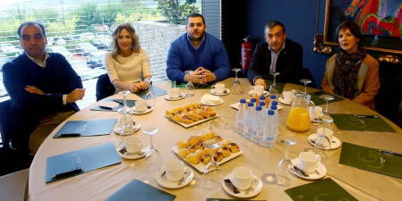 Un centenar de directivos y empresarios asistieron al acto organizado por la entidad financiera y Diario de Navarra.