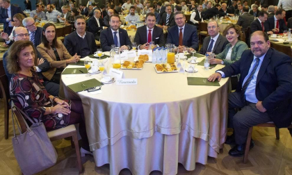 Un centenar de directivos y empresarios asistieron al acto organizado por la entidad financiera y Diario de Navarra.