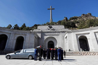 Todas las fotos de la exhumación de los restos del dictador del Valle de los Caídos