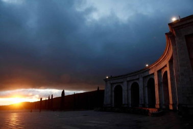 Todas las fotos del día de la exhumación de los restos del dictador del Valle de los Caídos