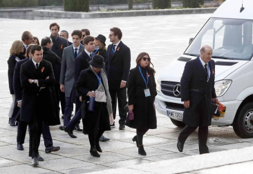 Todas las fotos del día de la exhumación de los restos del dictador del Valle de los Caídos