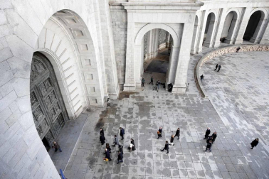 Todas las fotos del día de la exhumación de los restos del dictador del Valle de los Caídos