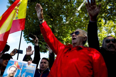 Los restos del dictador Francisco Franco, son trasladados desde el Valle de los Caídos hasta el cementerio de El Pardo Mingorrubio.