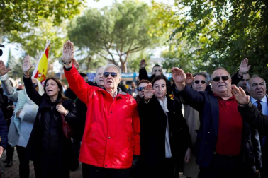 Los restos del dictador Francisco Franco, son trasladados desde el Valle de los Caídos hasta el cementerio de El Pardo Mingorrubio.