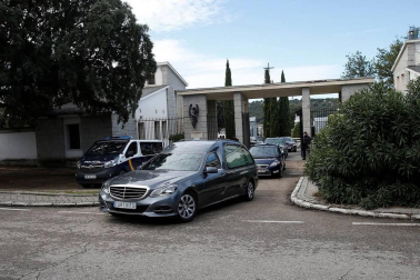 Los restos del dictador Francisco Franco, son trasladados desde el Valle de los Caídos hasta el cementerio de El Pardo Mingorrubio.