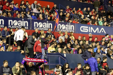Todas las fotos del la afición en el Osasuna - Valencia