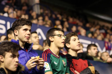 Todas las fotos del la afición en el Osasuna - Valencia