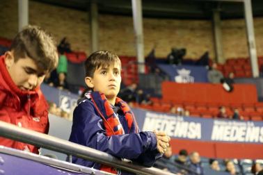 Todas las fotos del la afición en el Osasuna - Valencia