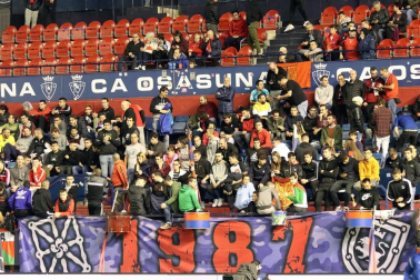 Todas las fotos del la afición en el Osasuna - Valencia