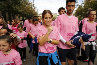 Imágenes de la carrera solidaria contra el cáncer de mama organizada por Saray.