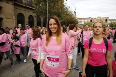 Imágenes de la carrera solidaria contra el cáncer de mama organizada por Saray.