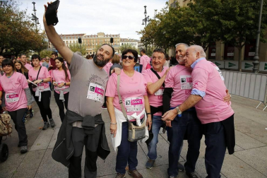 Imágenes de la carrera solidaria contra el cáncer de mama organizada por Saray.