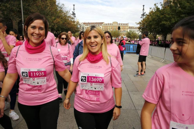 Imágenes de la carrera solidaria contra el cáncer de mama organizada por Saray.