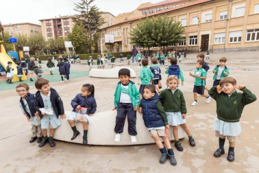 Alumnado del colegio La Anunciata de Tudela-FESD durante una jornada lectiva.
