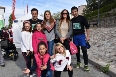 El pasado sábado 26 y domingo 27 de octubre los vecinos de Monteagudo recibieron la V edición de la Roman Race. La carrera consiste en completar un recorrido establecido en el menor tiempo posible con la dificultad añadida de superar obstáculos naturales, artificiales como pruebas físicas de fuerza y resistencia.