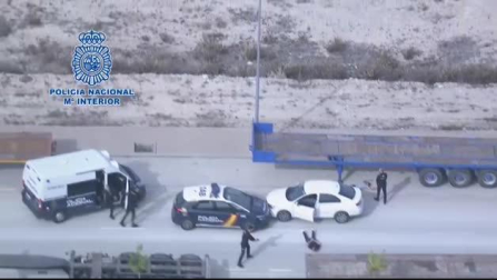Espectacular persecución por carretera y detención de tres ladrones en Zaragoza
