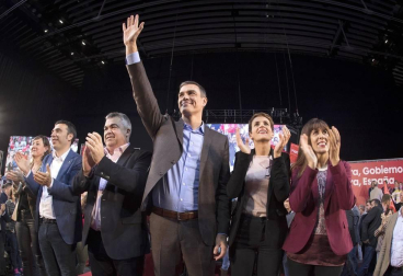 Fotos del mitin del PSOE celebrado este viernes en el Navarra Arena y que ha contado con la presencia de Pedro Sánchez