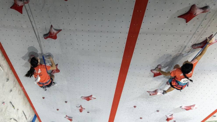 Fotos de las pruebas de velocidad en la disputa del Campeonato de España de Escalada que se celebra en Rocópolis