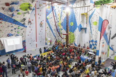 Fotos de las pruebas de velocidad en la disputa del Campeonato de España de Escalada que se celebra en Rocópolis