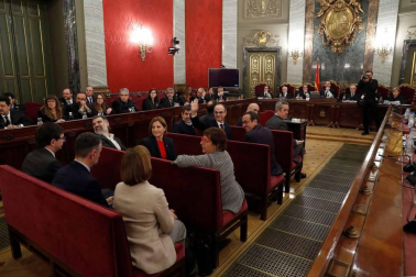 El Tribunal Supremo inicia este martes el juicio al Procés. Estas son las imágenes del día