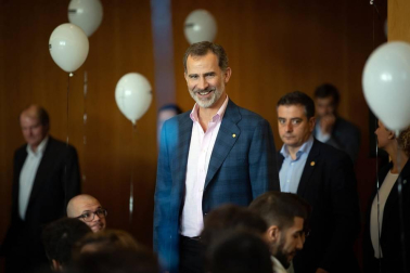 Los Reyes, acompañados por sus hijas, presiden este lunes la décima edición de los Premios Princesa de Girona 2019, en medio de las protestas y movilizaciones independentistas por la sentencia del 'procès'.