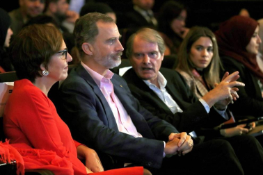 Los Reyes, acompañados por sus hijas, presiden este lunes la décima edición de los Premios Princesa de Girona 2019, en medio de las protestas y movilizaciones independentistas por la sentencia del 'procès'.