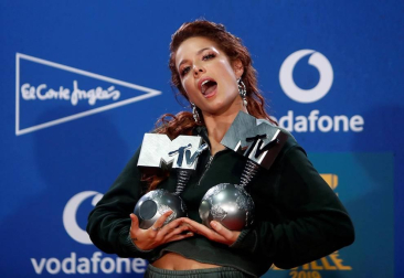 La gala de los European Music Awards (EMAs) fue otra noche de triunfo inusitado para la música española en los fueros de MTV gracias a Rosalía.