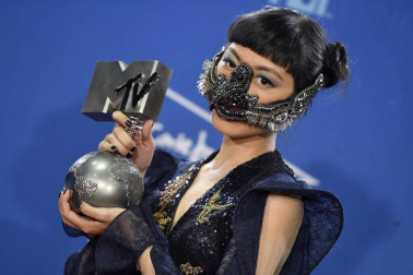 La gala de los European Music Awards (EMAs) fue otra noche de triunfo inusitado para la música española en los fueros de MTV gracias a Rosalía.