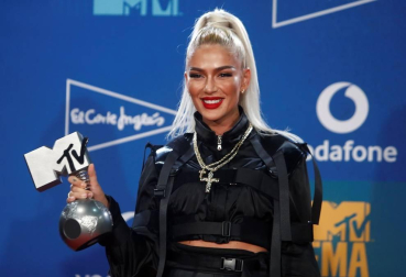 La gala de los European Music Awards (EMAs) fue otra noche de triunfo inusitado para la música española en los fueros de MTV gracias a Rosalía.
