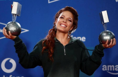 La gala de los European Music Awards (EMAs) fue otra noche de triunfo inusitado para la música española en los fueros de MTV gracias a Rosalía.