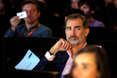 Los Reyes, acompañados por sus hijas, presiden este lunes la décima edición de los Premios Princesa de Girona 2019, en medio de las protestas y movilizaciones independentistas por la sentencia del 'procès'.