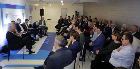 Carlos Zufía Sanz, Javier Tajadura Tejada, Luis Campos Iturralde, Javier Taberna Jiménez y Carlos Medrano Sola han debatido sobre la próxima cita electoral