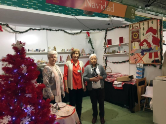 Como cada año la vieja estación de autobuses de Pamplona acoge esta cita solidaria hasta el próximo 10 de noviembre.  Algo más de 200 voluntarios, repartidos en veinte puestos, hacen posible que el evento celebre este año su 25 aniversario.