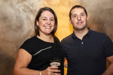 Con todas las entradas agotadas, la sala Zentral de Pamplona acogió en su escenario al grupo La M.O.D.A. (acrónimo de La Maravillosa Orquesta del Alcohol) que hizo vibrar a sus seguidores con su particular fusión de estilos. Una vez más, la  banda demostró que es en los directos donde muestra lo mejor de su música.