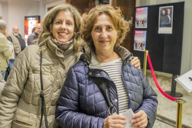 El Teatro Gayarre ofreció, el domingo 3 de noviembre, la obra 'La Golondrina', de Guillem Clua. Uno de los principales atractivos de la tarde noche fue disfrutar del regreso a los escenarios de la popular actriz Carmen Maura.