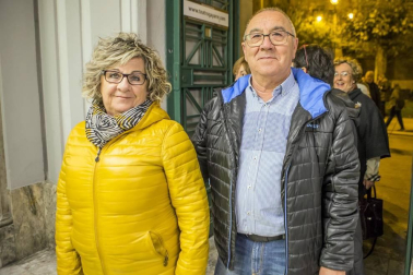 El Teatro Gayarre ofreció, el domingo 3 de noviembre, la obra 'La Golondrina', de Guillem Clua. Uno de los principales atractivos de la tarde noche fue disfrutar del regreso a los escenarios de la popular actriz Carmen Maura.