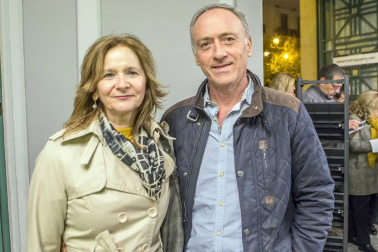 El Teatro Gayarre ofreció, el domingo 3 de noviembre, la obra 'La Golondrina', de Guillem Clua. Uno de los principales atractivos de la tarde noche fue disfrutar del regreso a los escenarios de la popular actriz Carmen Maura.