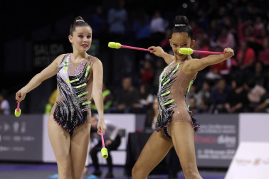 Las gimnastas se juegan en apenas dos minutos y medio el trabajo de varios meses de preparación previa y de más de dos horas de calentamiento el día de competición